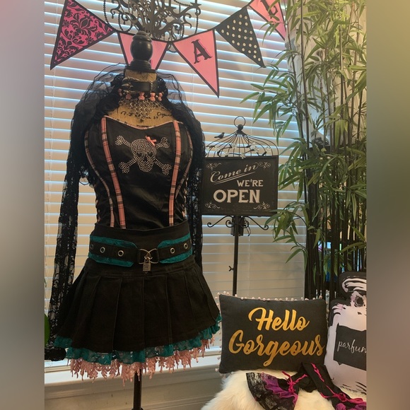 🚨HOLD:/Tripp Nyc Lock Me Up pleated skirt - Picture 5 of 14